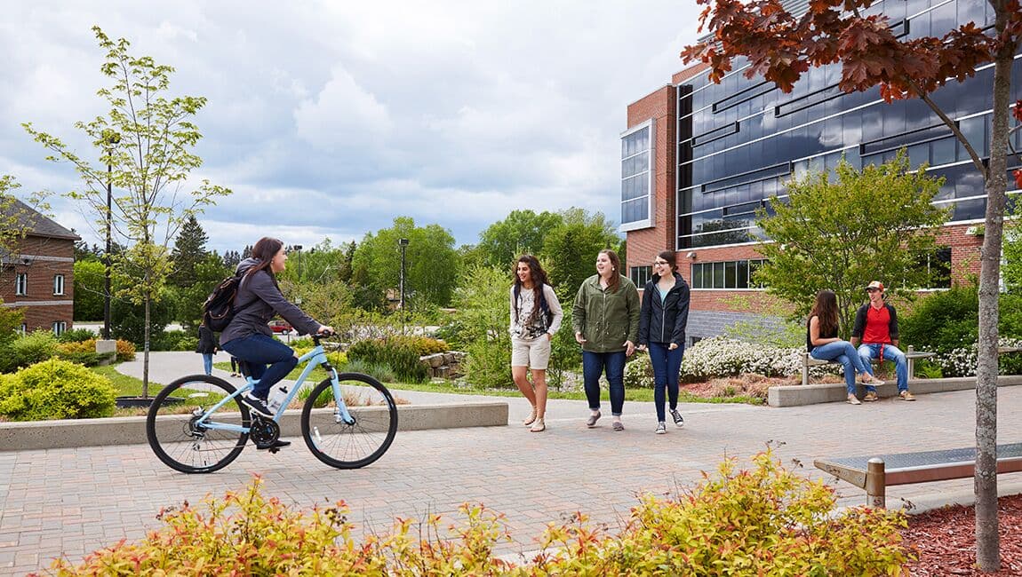 Estudiantes de Algoma University