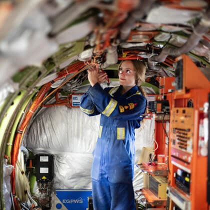 Estudiante del programa de Técnico en Mantenimiento de Aeronaves de CNA